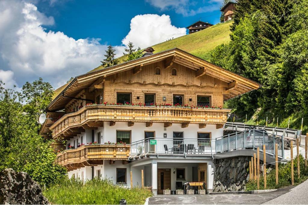 Ferienwohnung Tobias Zell am Ziller Buitenkant foto